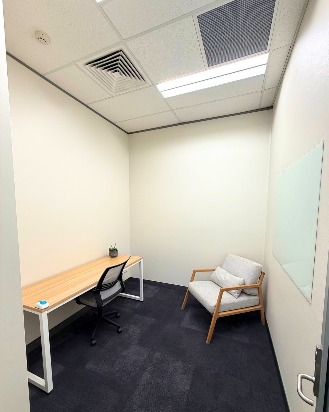 Daily desk hire at Main Office Eastgardens